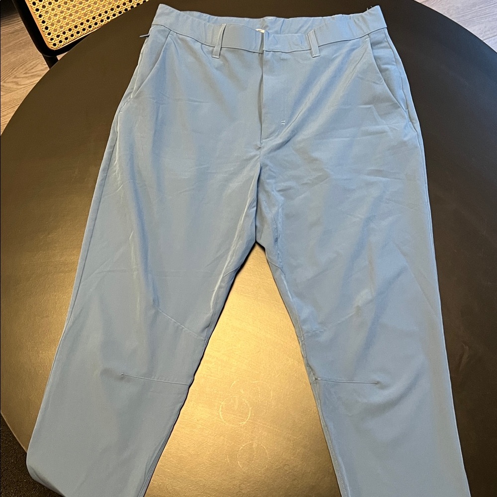Fabletics Men's Sky Blue Don Trouser